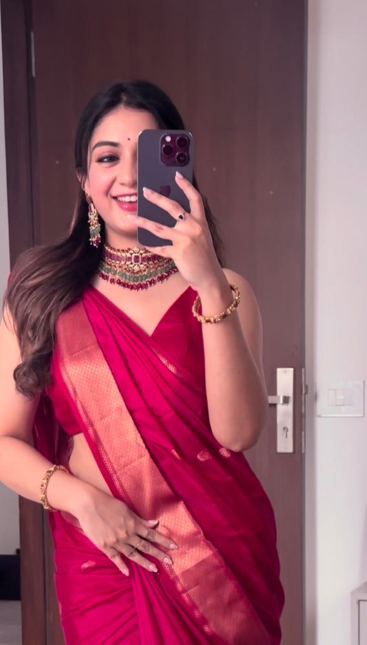 Rani pink Maheshwari silk saree with zari bootis all over