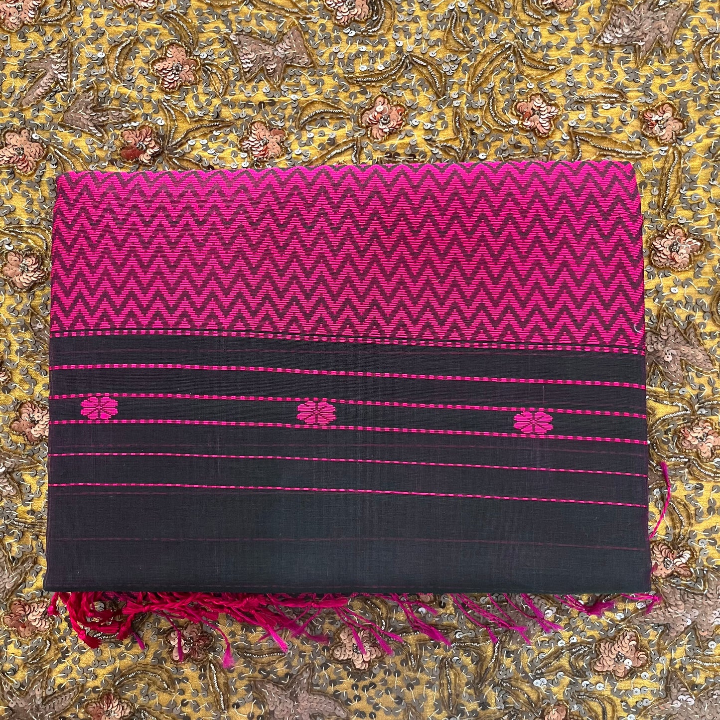 Dark grey and pink Maheshwari saree resham bootis all over