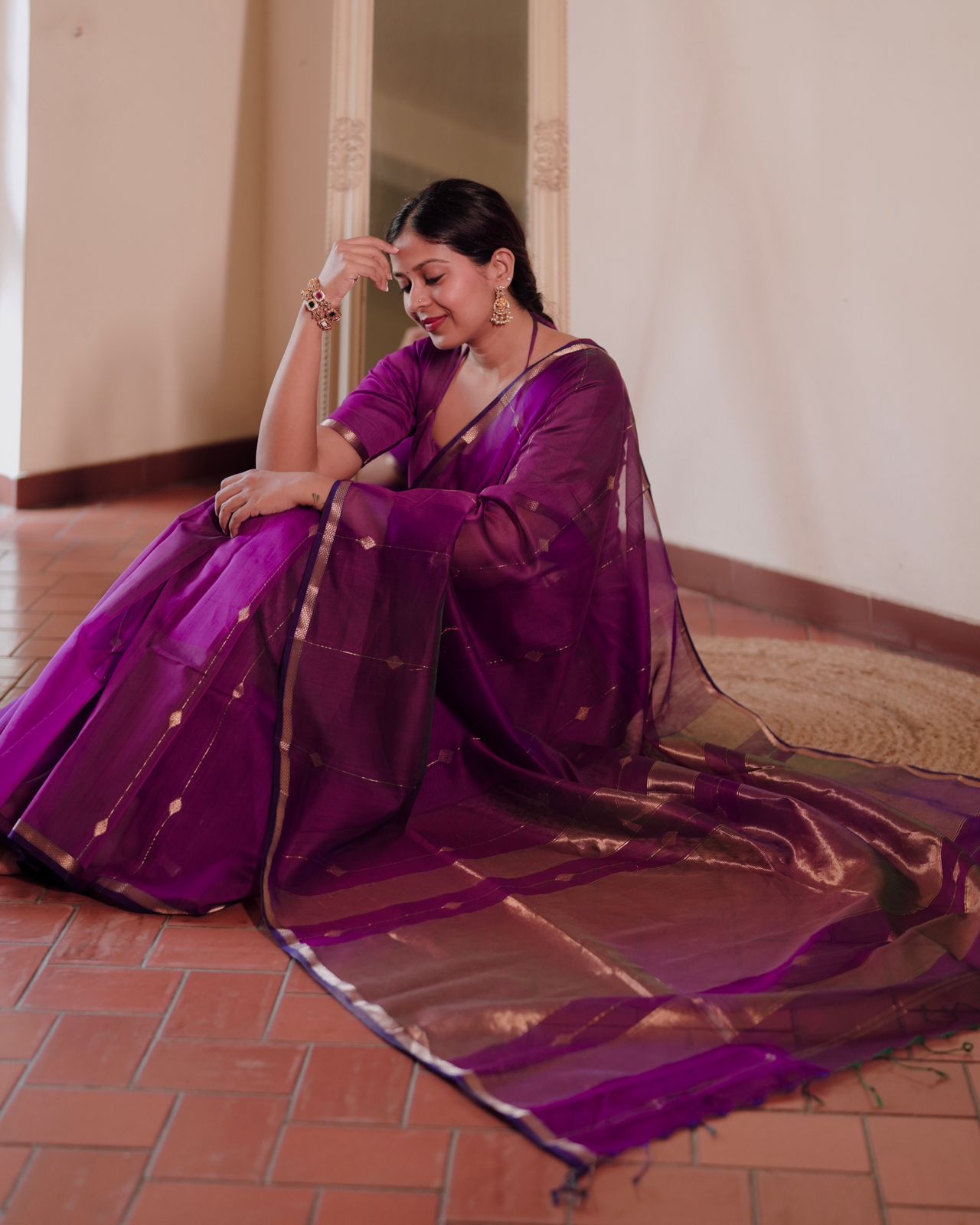 Violet dual tone Maheshwari saree with diamond motifs all over