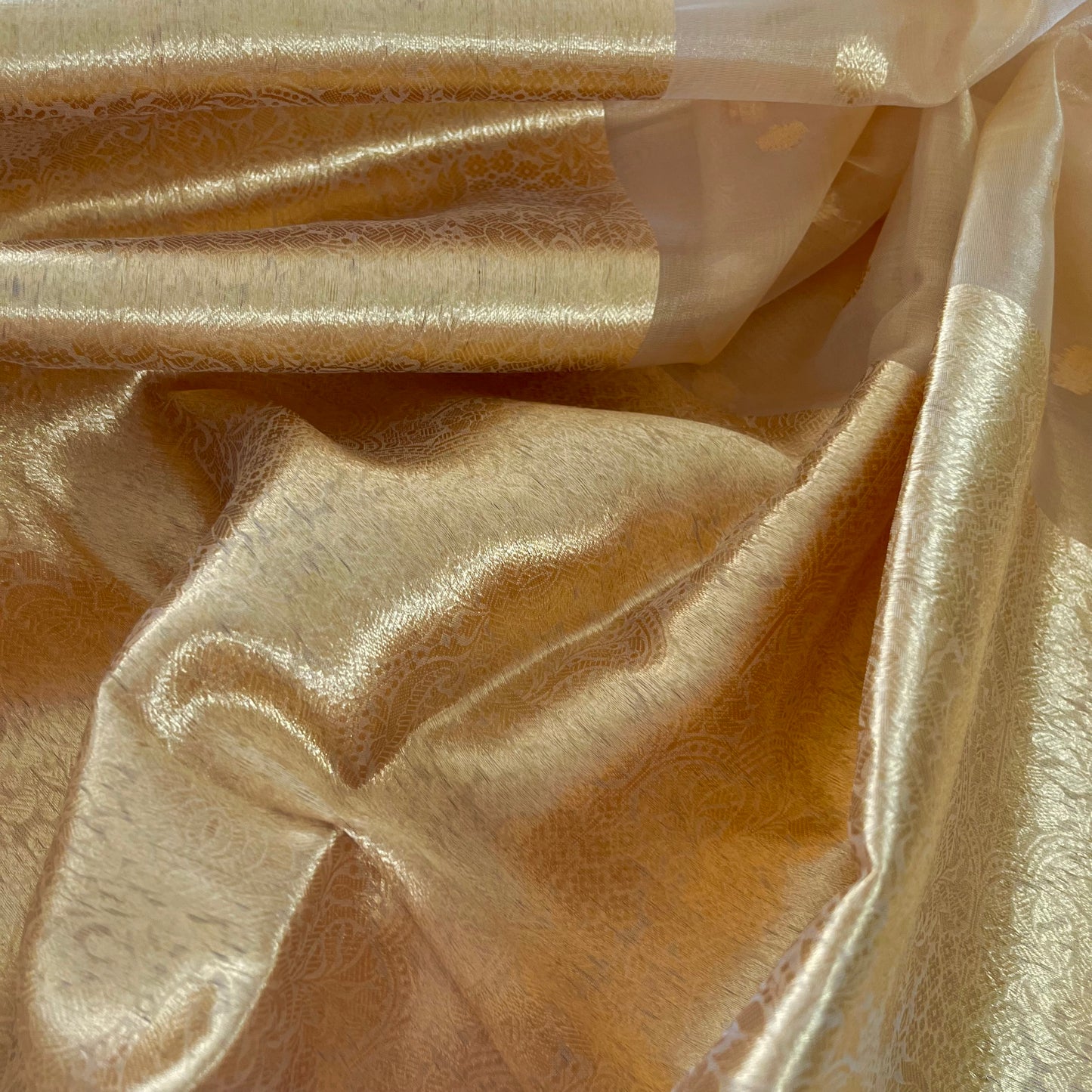 Gold Banarasi tissue silk saree with flower bootis all over