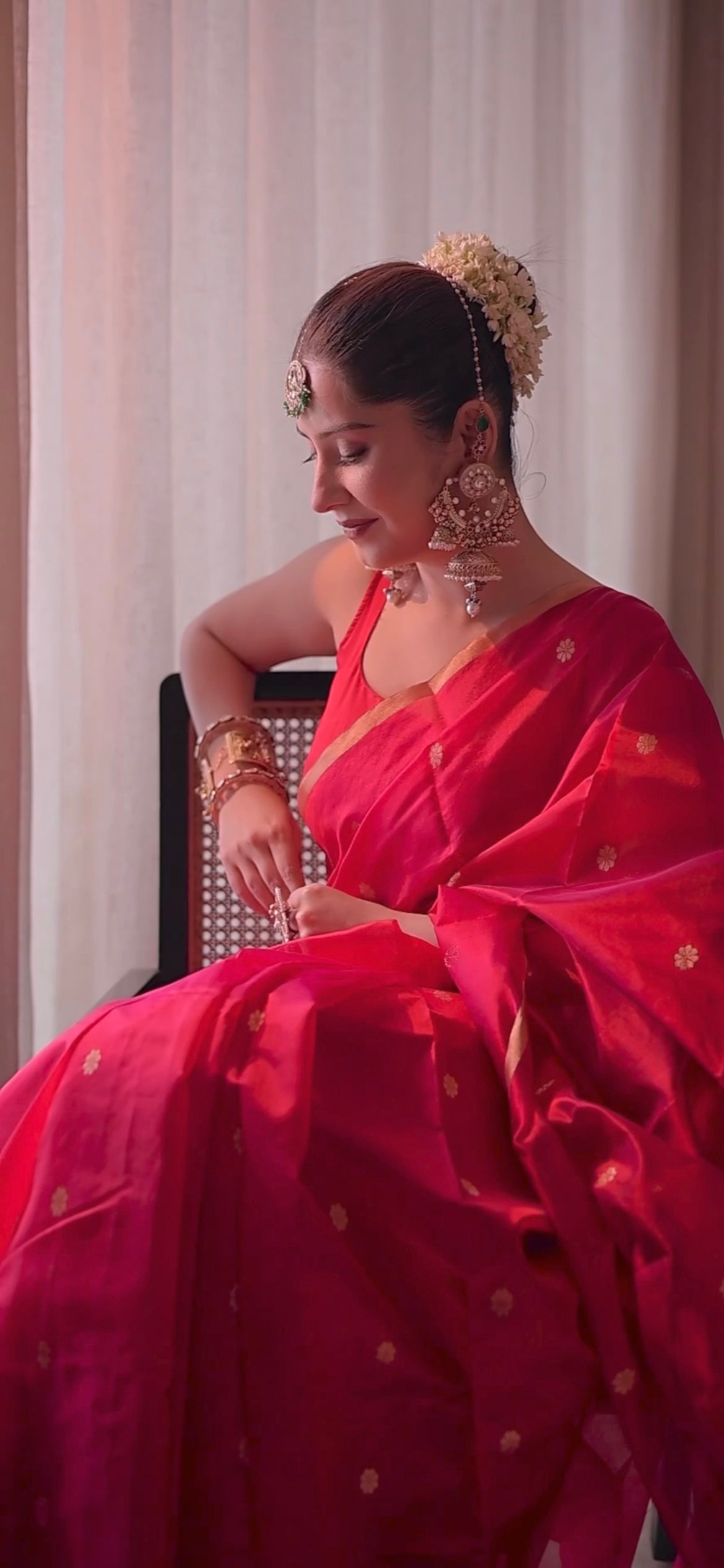 Red and pink dual tone Chanderi silk saree with flower bootis all over