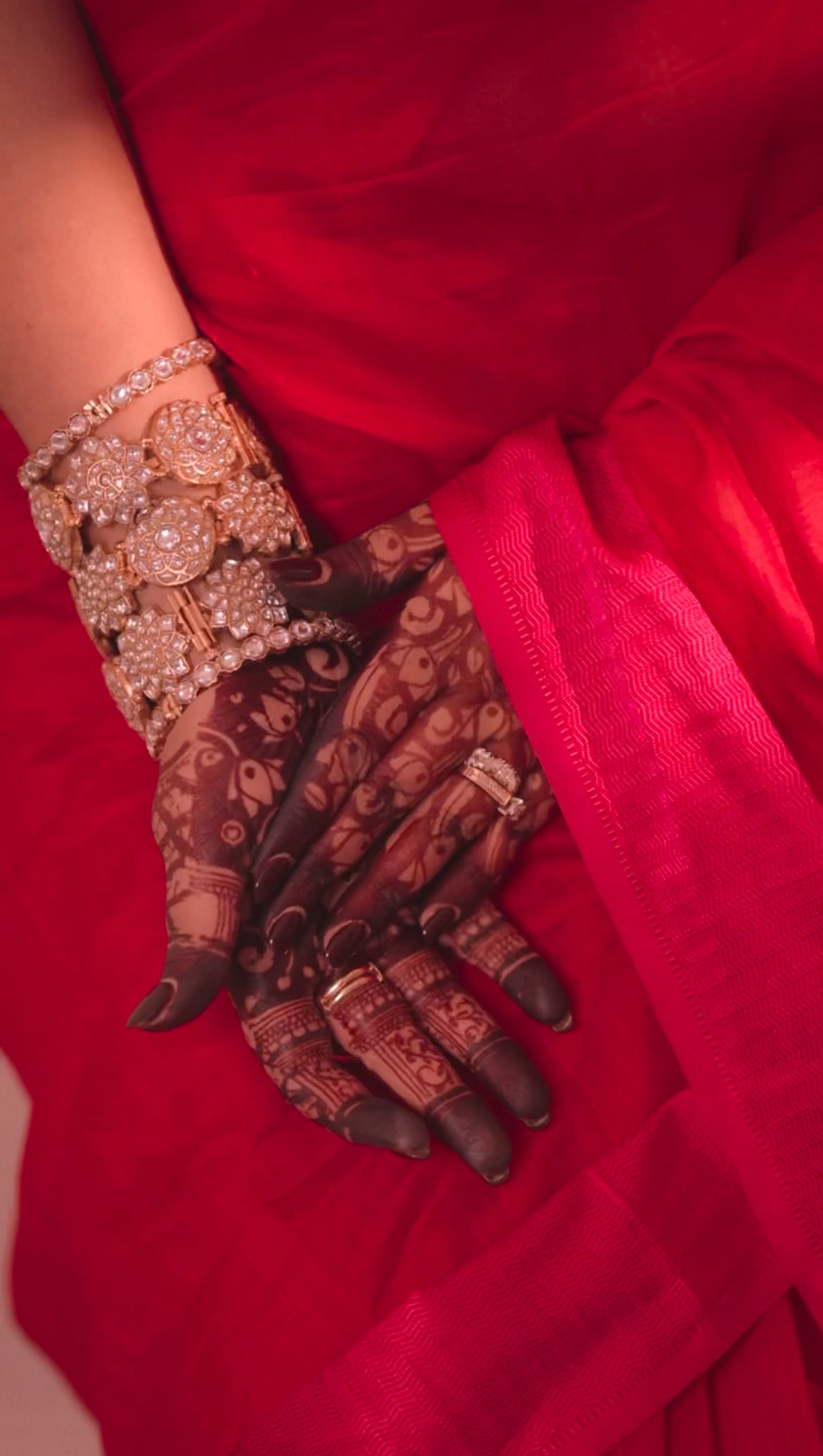 Red and pink maheshwari saree with resham border