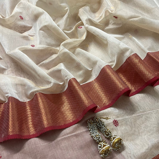 Light Beige and red Maheshwari saree with flower bootis all over