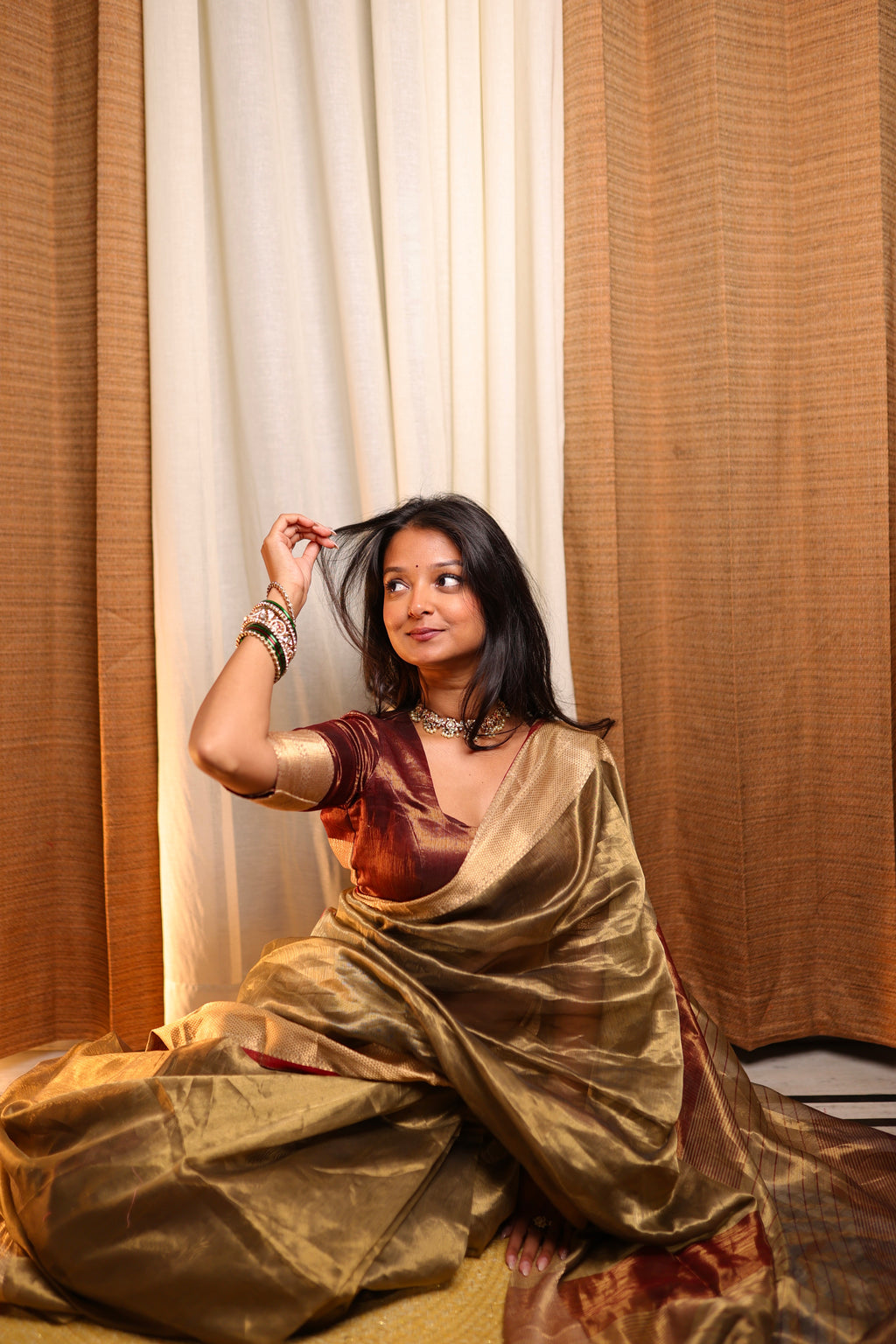 Ready to wear | Antique Gold & Red Maheshwari Tissue Silk Saree with Zari Pattern on Pallu