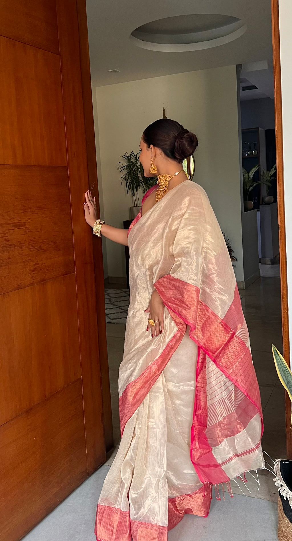 Champagne gold and pink maheshwari tissue silk saree
