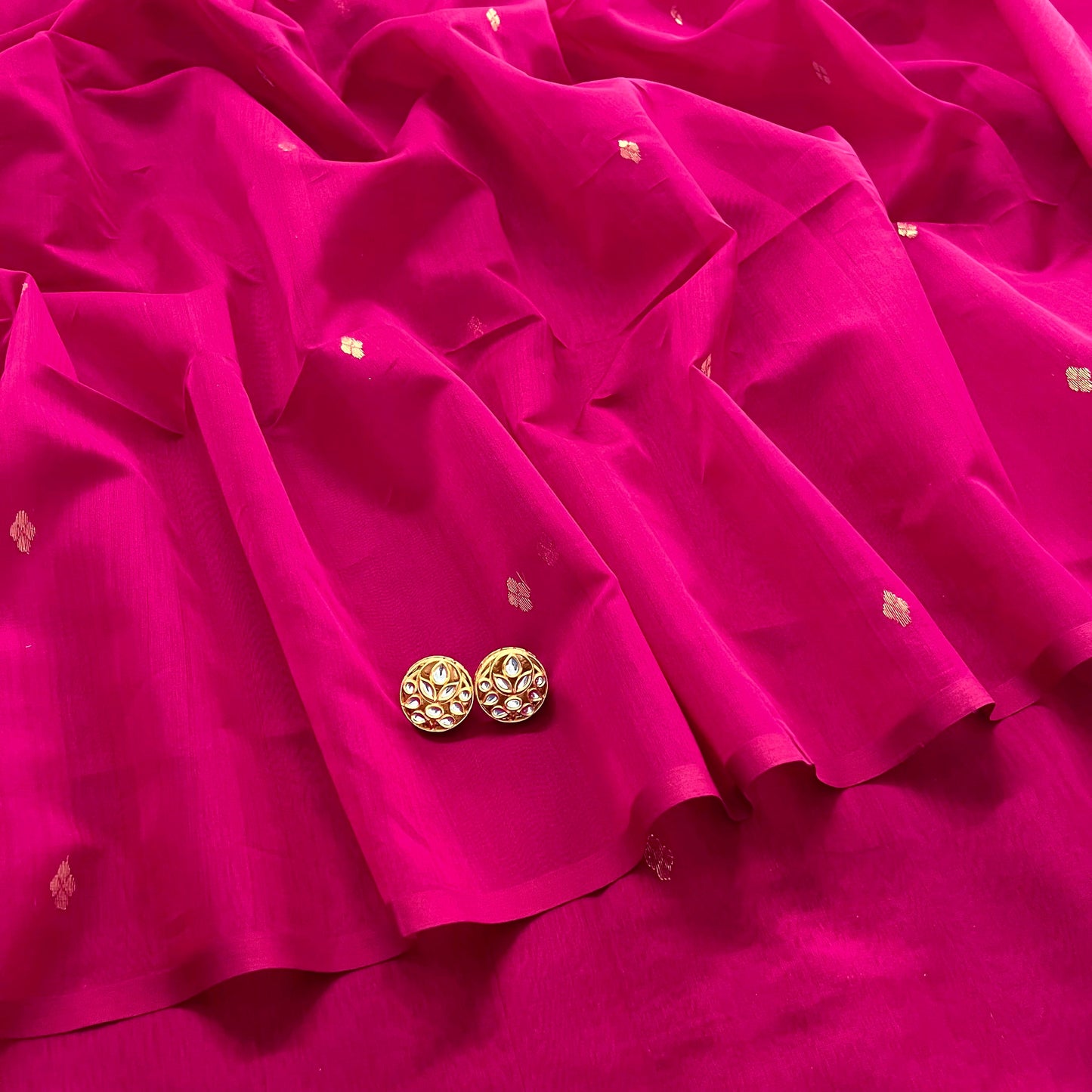 Pink maheshwari saree with zari bootis all over