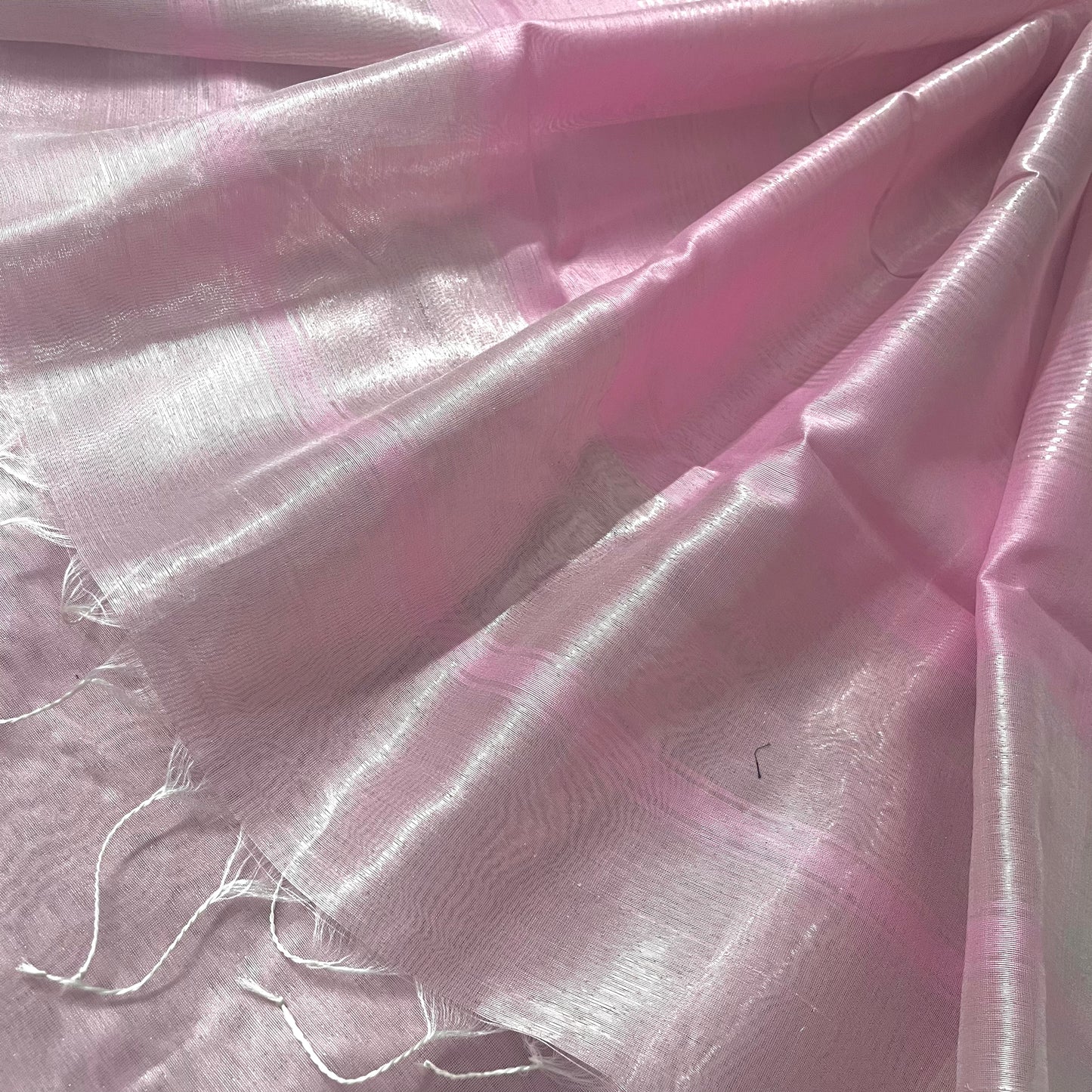 Light pink maheshwari tissue silk saree with zari pattern on pallu