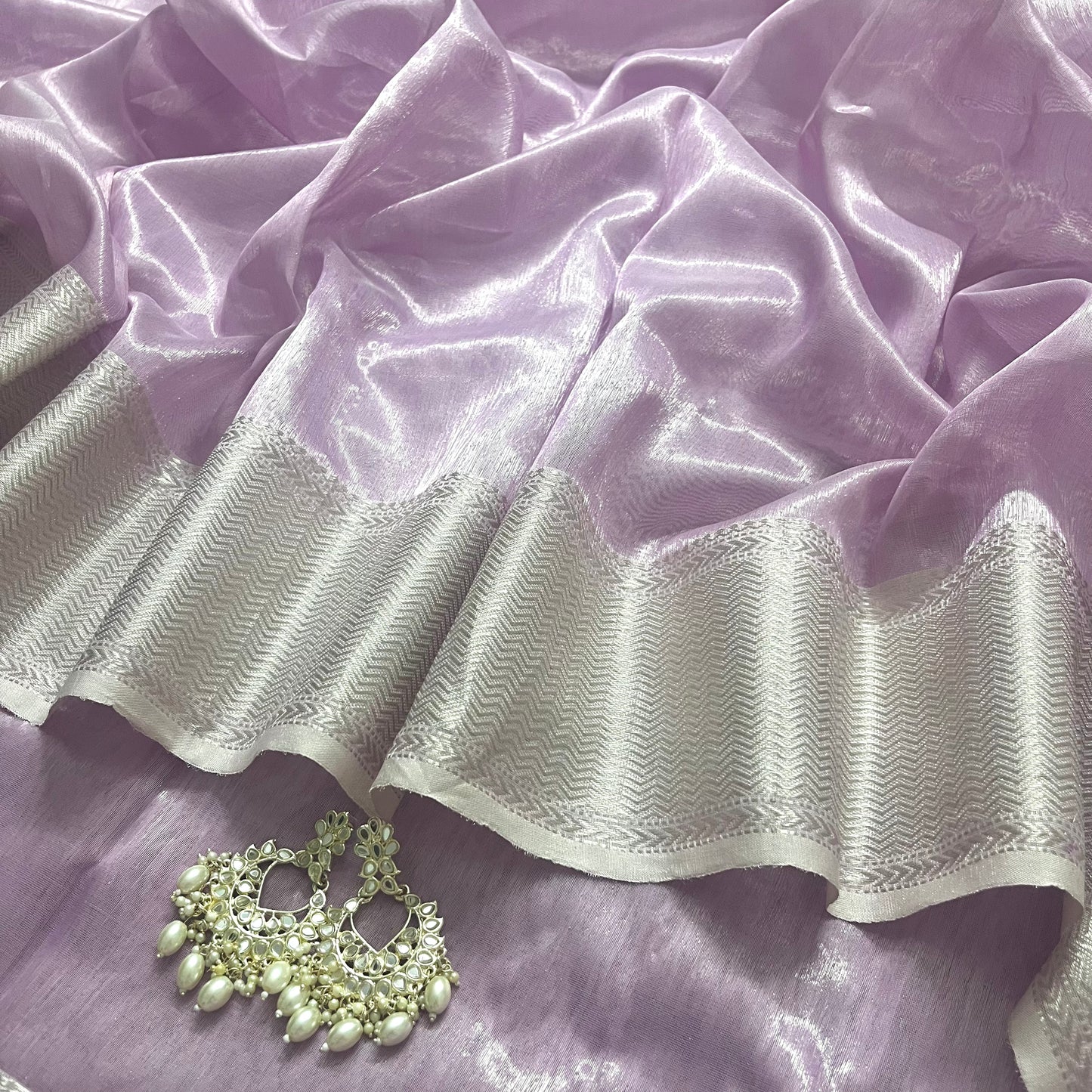 Mauve maheshwari tissue silk saree with zari pattern on pallu
