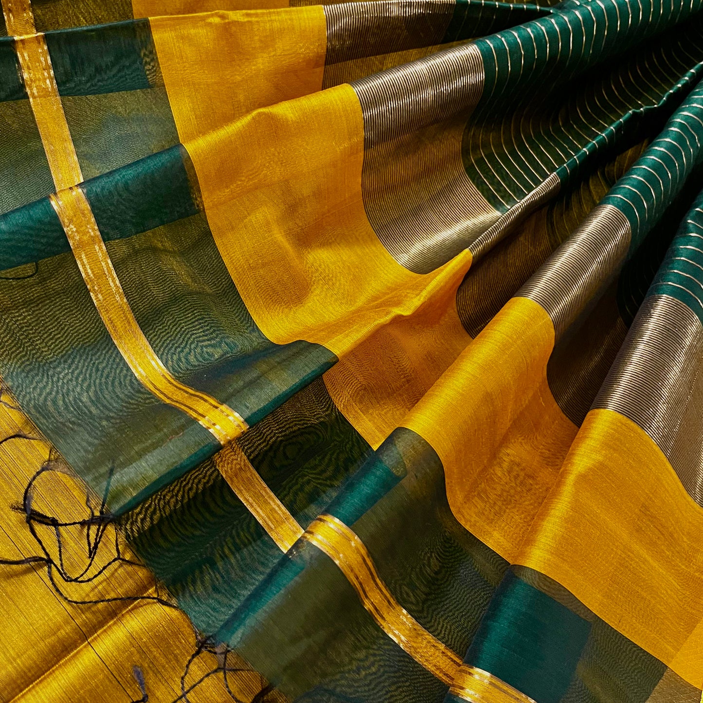 Bottle green and yellow maheshwari saree with resham border