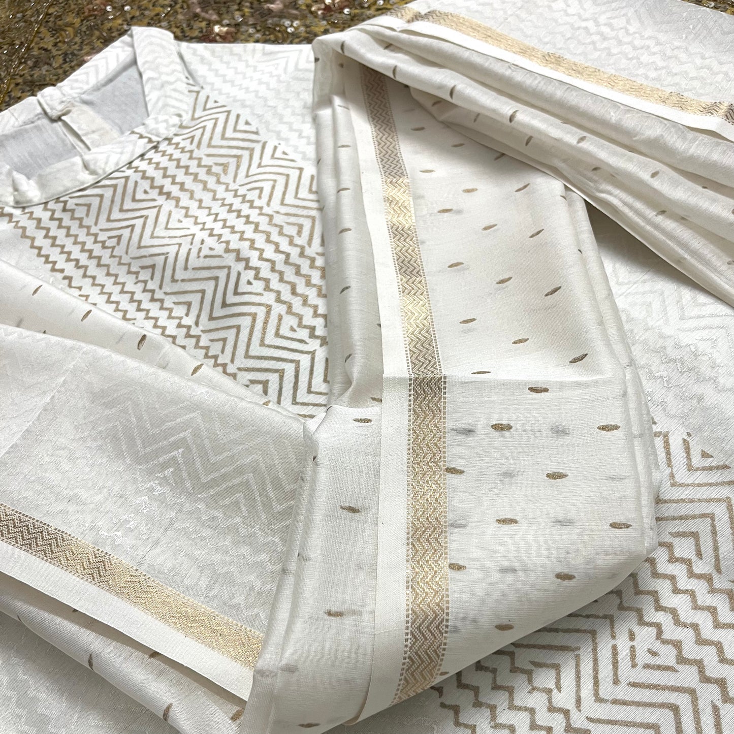 Off white maheshwari suit with block print all over