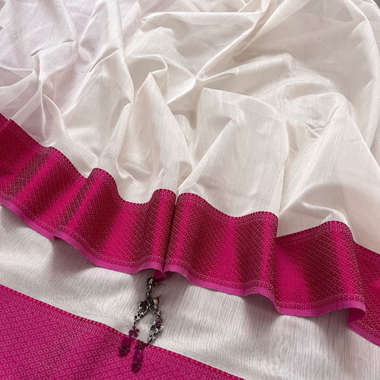 White and pink maheshwari saree with resham border
