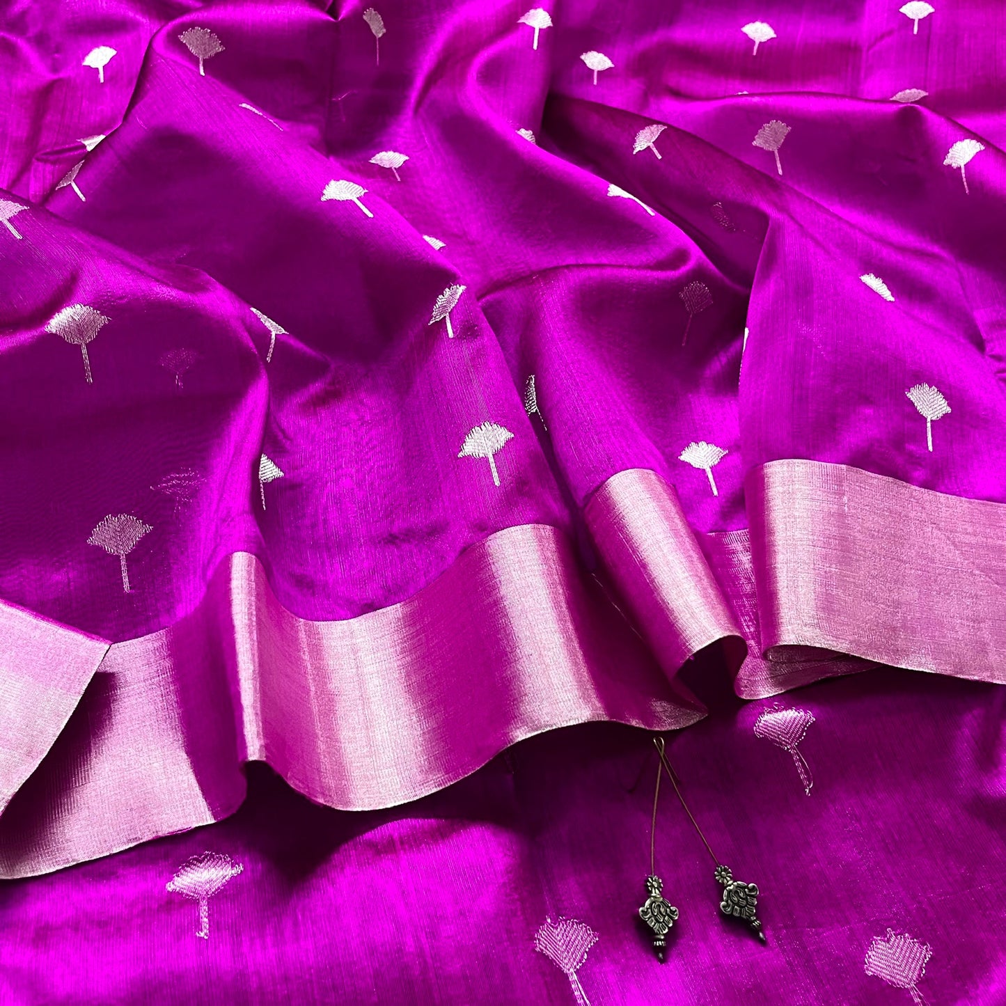 Magenta chanderi silk saree with zari motifs all over