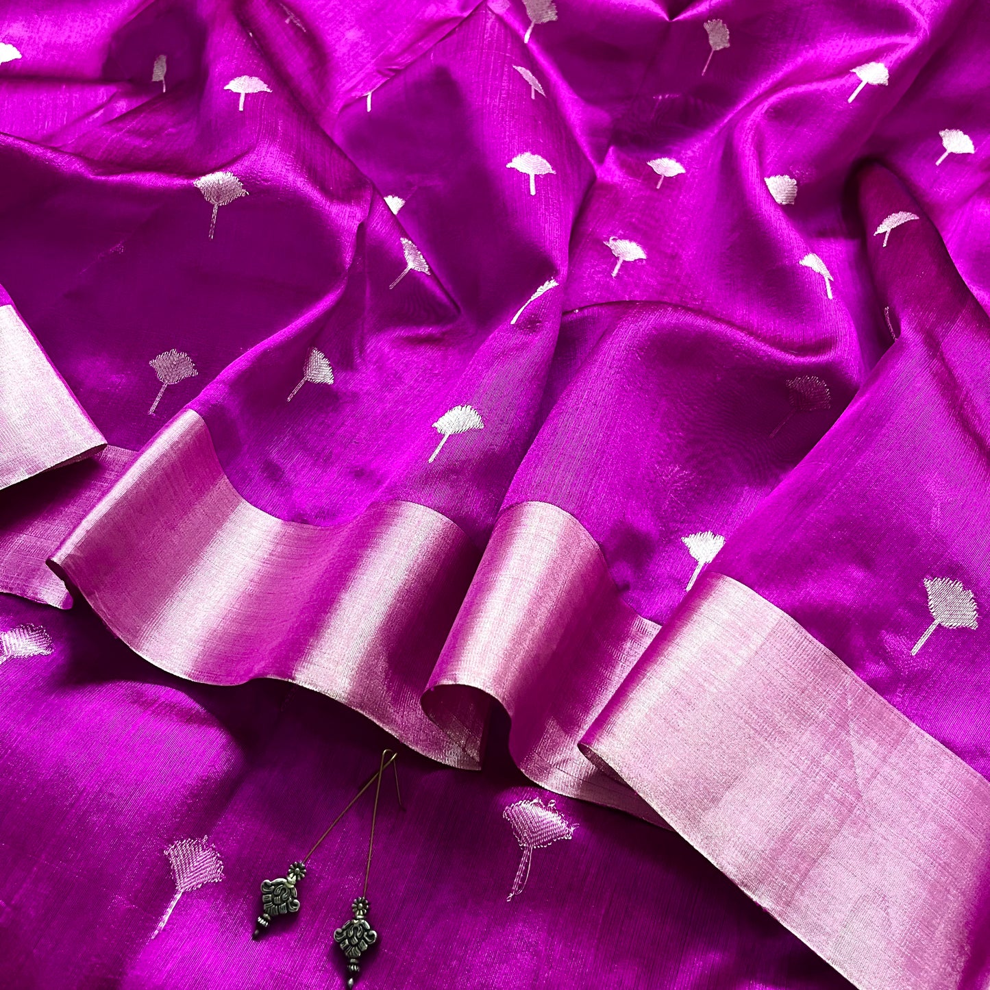 Magenta chanderi silk saree with zari motifs all over