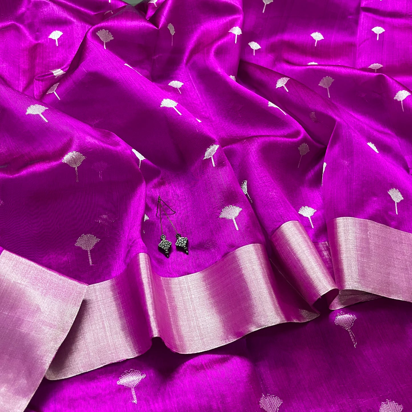 Magenta chanderi silk saree with zari motifs all over