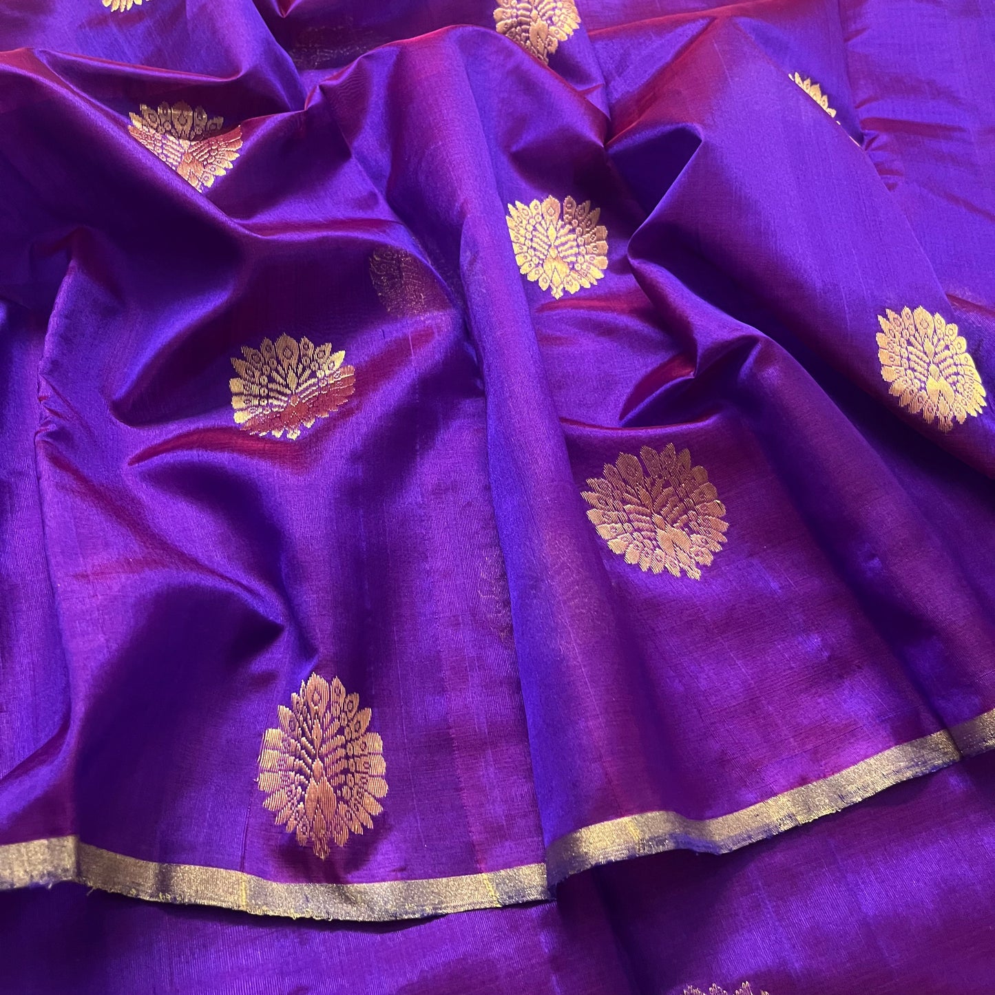 Violet dual tone chanderi silk saree with mor-motifs all over