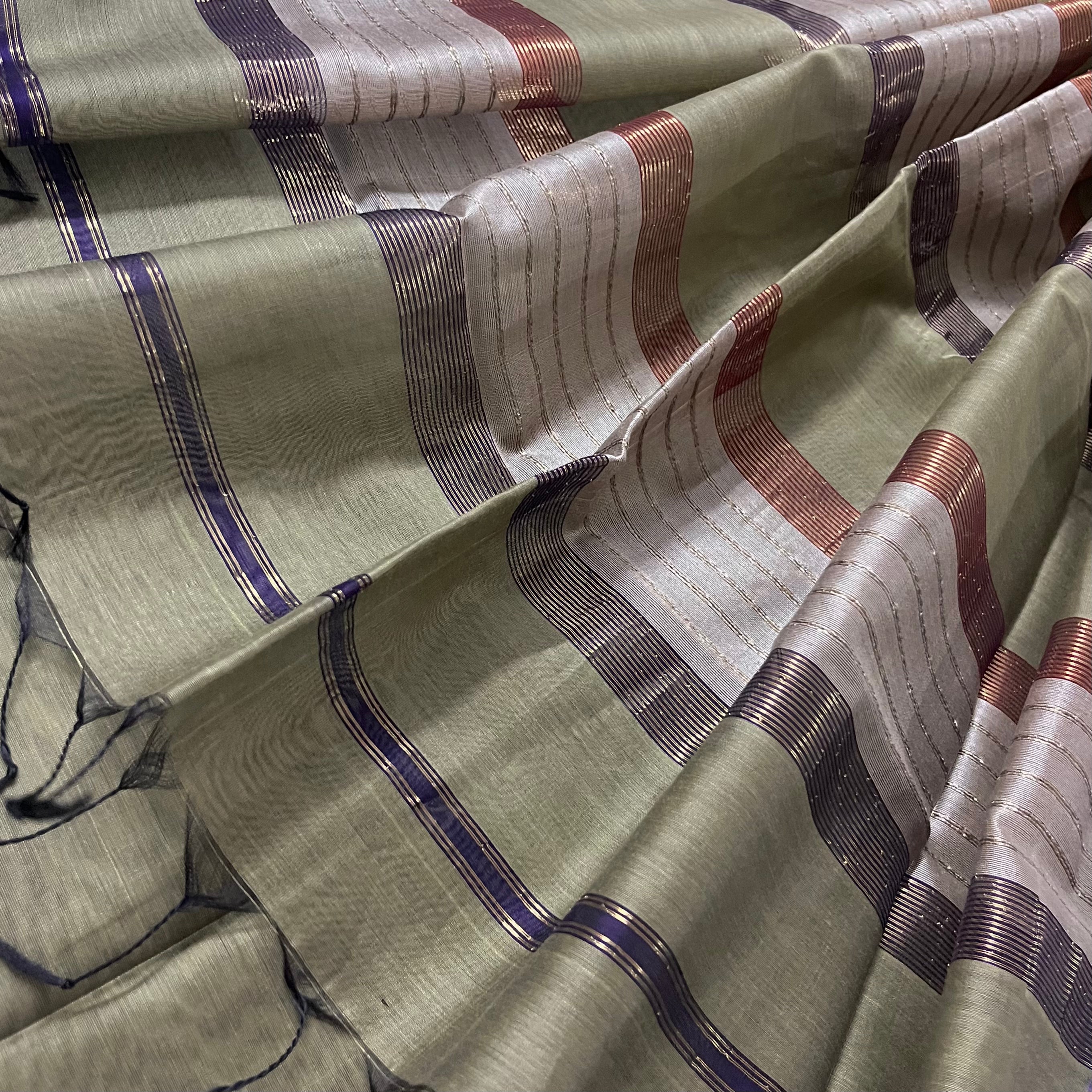 Greyish beige maheshwari saree with jute pallu
