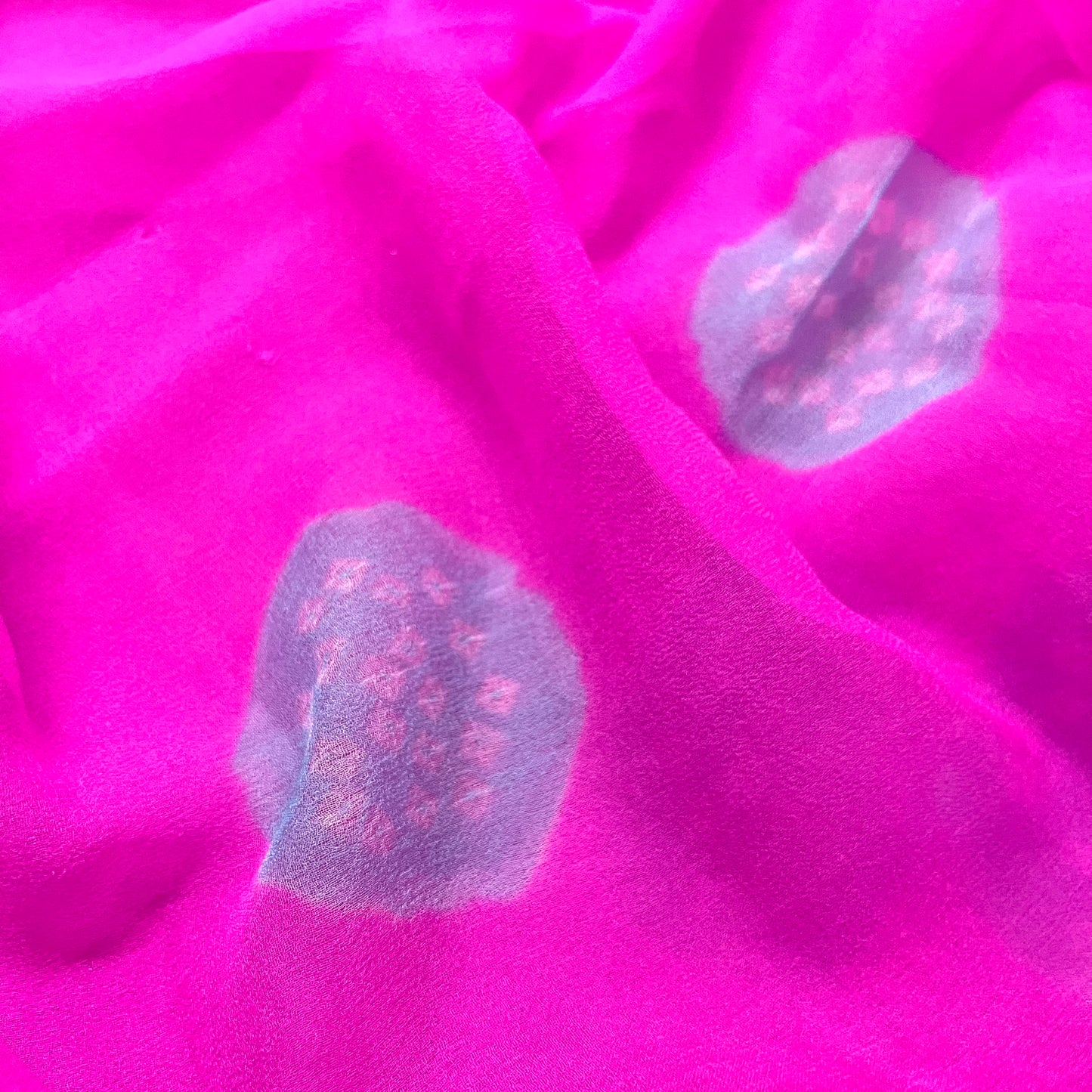 Pink and blue bandhani saree
