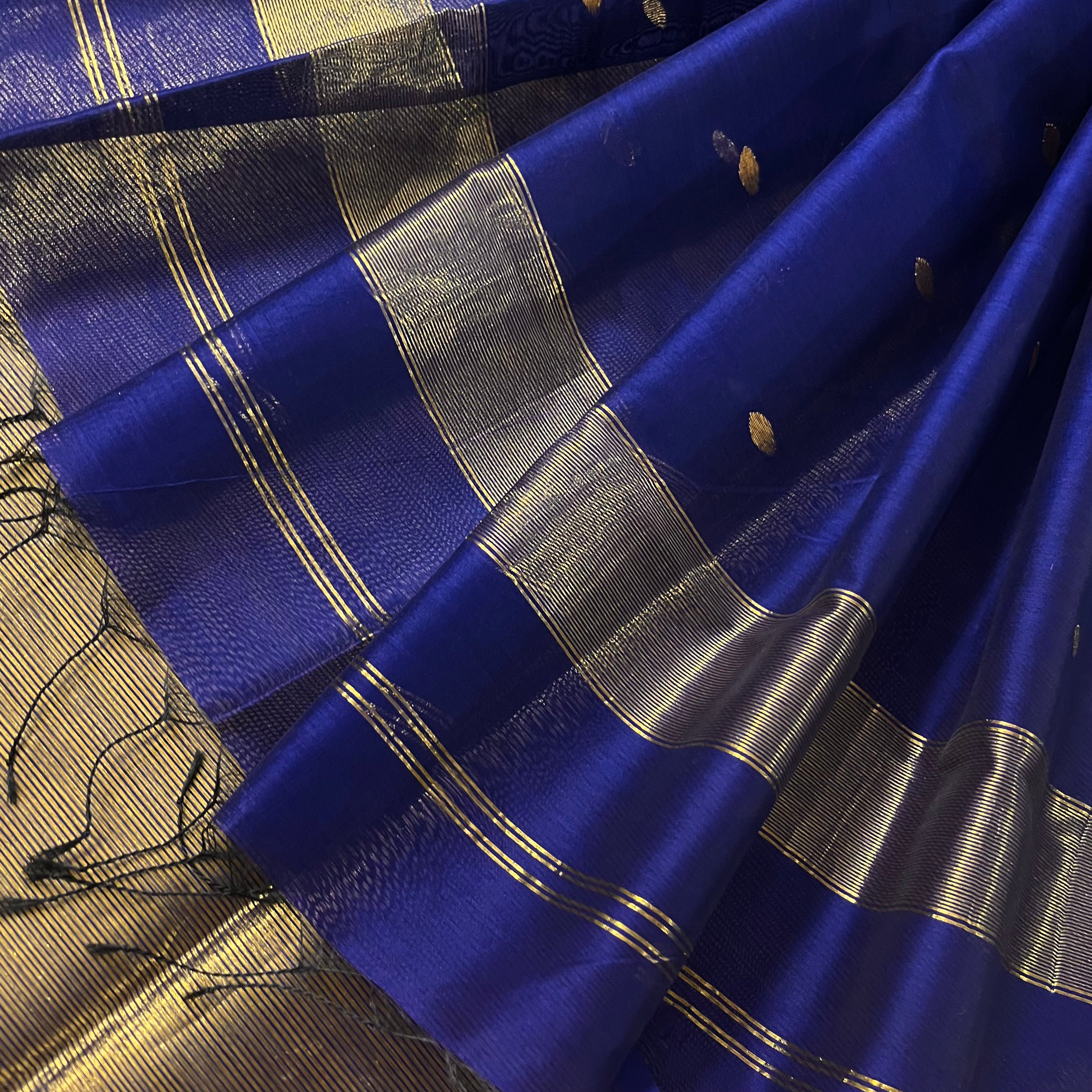 Ready to wear | Dark Blue Maheshwari Saree with Zari Bootis & Zari Lines
