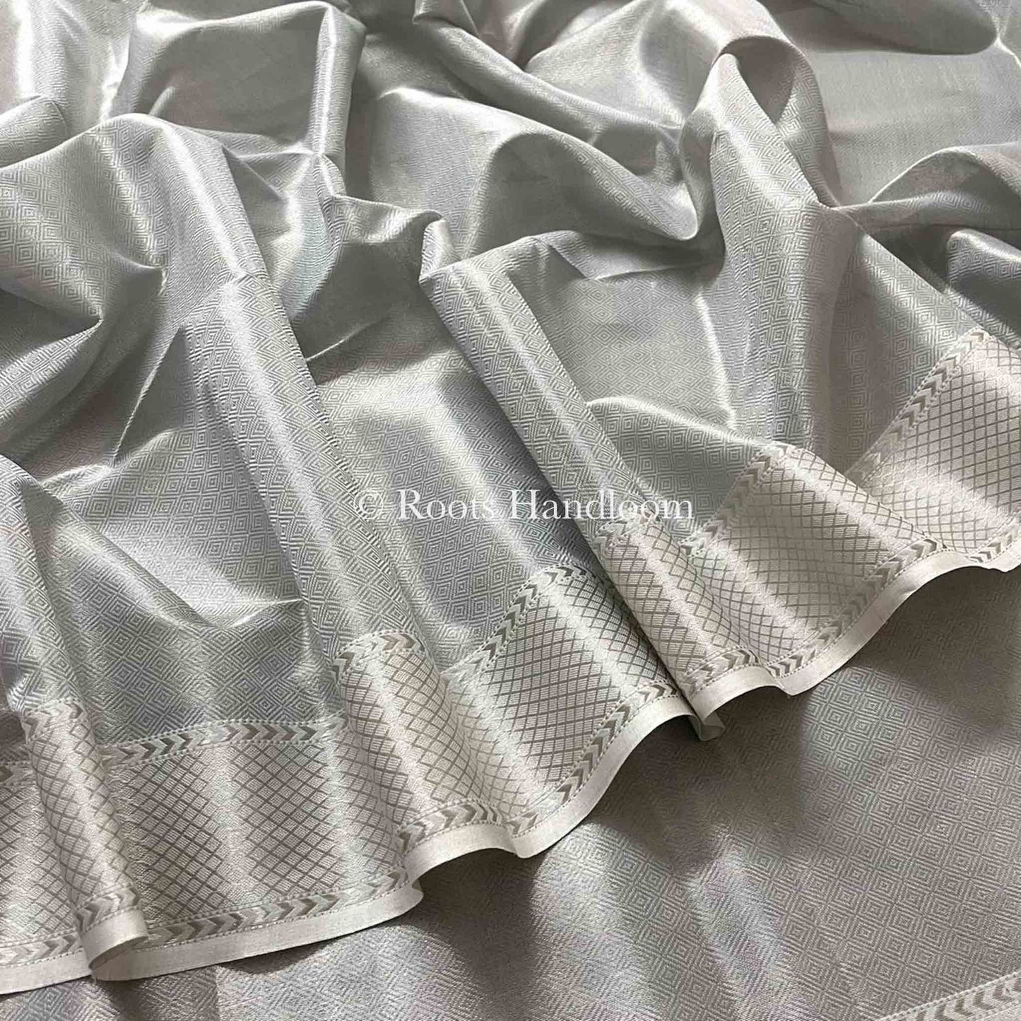 Silver Maheshwari Saree with Zari Pattern all over